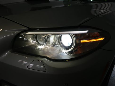 Used 2015 BMW 528i Sedan RWD image 37