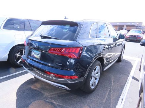 Used 2019 Audi Q5 2.0T Premium w/ Convenience Package AWD/4WD image 4