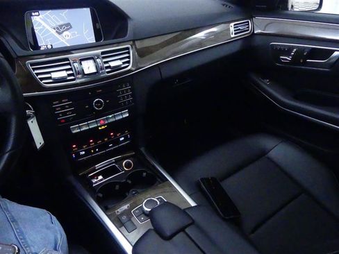 Used 2016 Mercedes-Benz E 350 4MATIC Sedan w/ Premium Package image 12