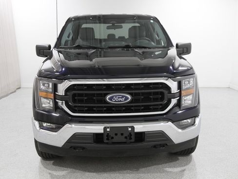 Used 2023 Ford F150 XLT image 2