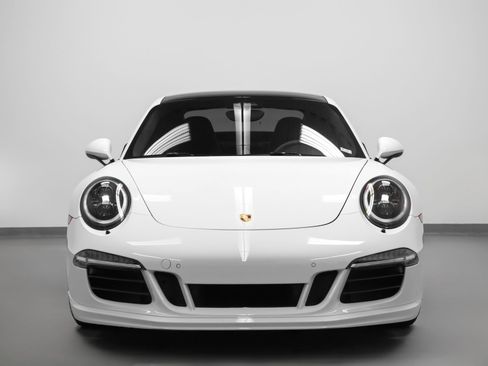Certified 2016 Porsche 911 Carrera GTS RWD image 8