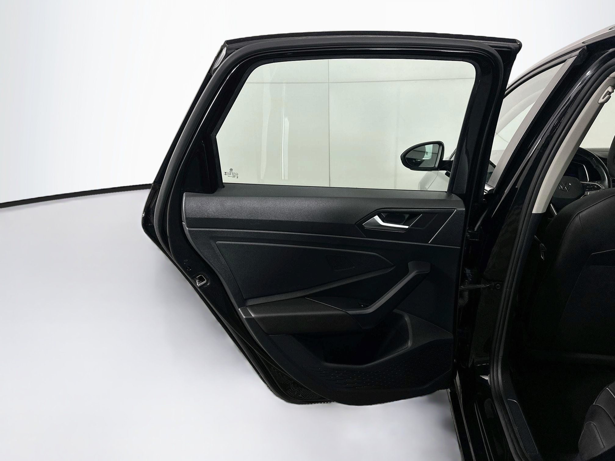 Used 2024 Volkswagen Jetta SE FWD image 25