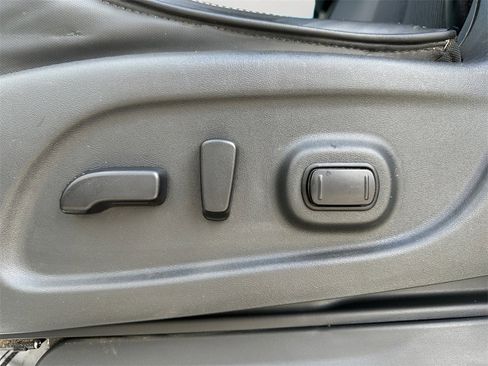 Used 2018 Nissan Titan PRO-4X w/ Pro-4x Utility Package image 25