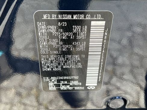 Used 2024 INFINITI QX80 Luxe image 32