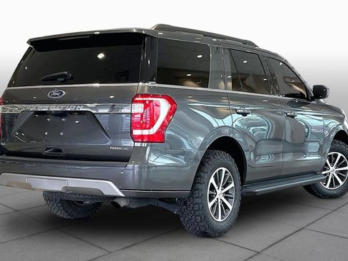 Used 2021 Ford Expedition XLT image 12