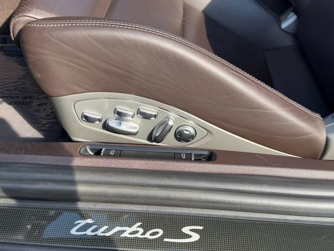 Used 2014 Porsche 911 Turbo S image 27