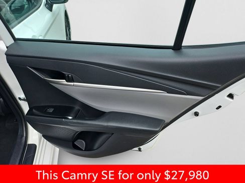 Used 2025 Toyota Camry SE FWD image 37