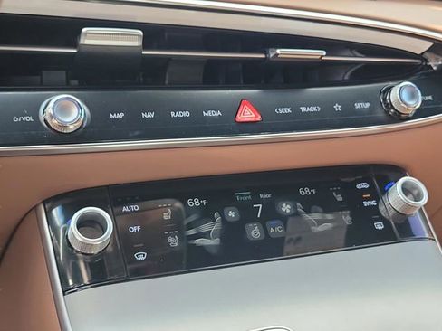 New 2026 Genesis GV70 2.5T Advanced image 18