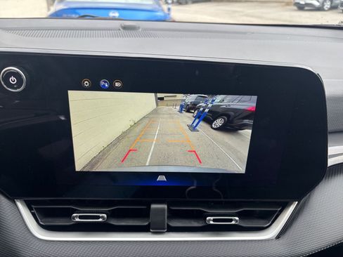 Used 2025 Chevrolet Equinox LT image 17