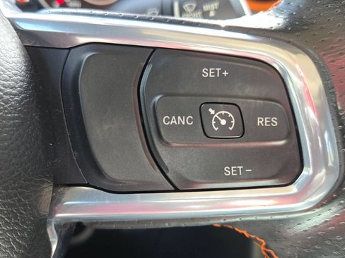 Used 2022 Jeep Gladiator Mojave AWD/4WD image 17