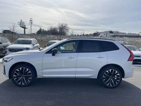 New 2026 Volvo XC60 B5 Ultra w/ Protection Package Premier image 4