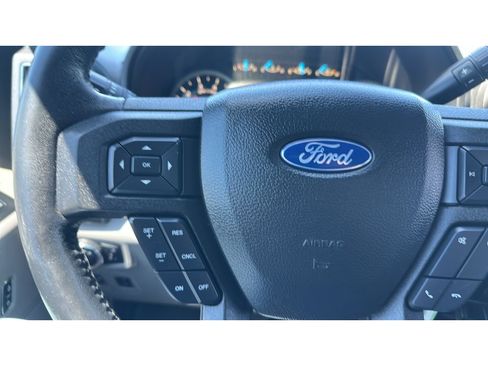 Used 2018 Ford F150 XLT w/ Equipment Group 302A Luxury AWD/4WD image 23
