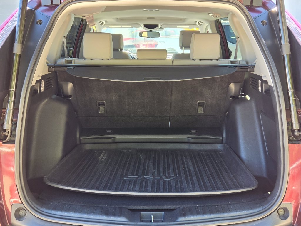 Used 2017 Honda CR-V Touring image 16
