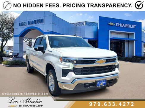 Used 2025 Chevrolet Silverado 1500 LT w/ Safety Package AWD/4WD image 2