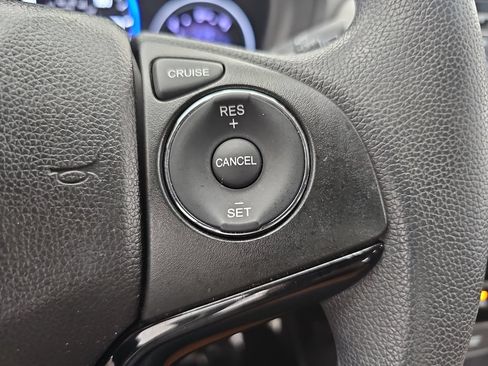 Used 2018 Honda HR-V LX image 23