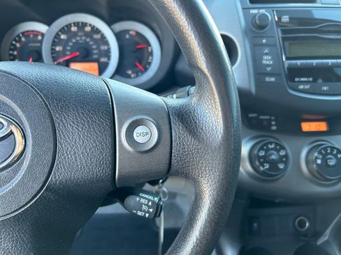 Used 2011 Toyota RAV4 4WD w/ Upgrade Value Pkg image 21