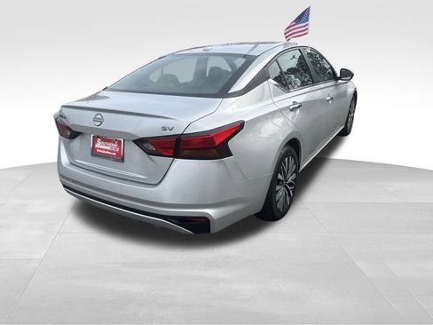 Used 2024 Nissan Altima 2.5 SV image 23