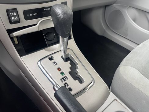 Used 2013 Toyota Corolla LE Special Edition image 35