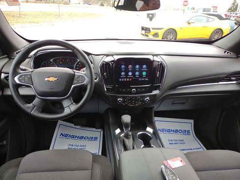 Used 2023 Chevrolet Traverse LT AWD/4WD image 12