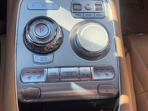Used 2023 Genesis G90 3.5T AWD/4WD image 42