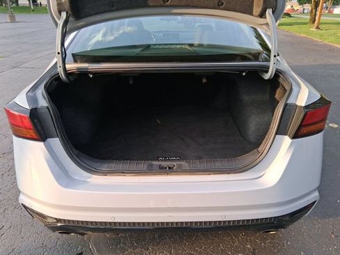 Used 2024 Nissan Altima 2.5 SR FWD image 6