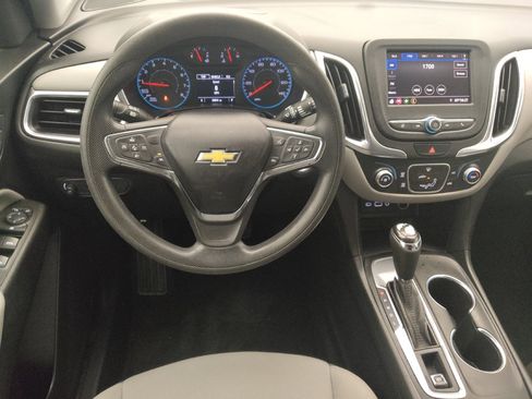 Used 2020 Chevrolet Equinox LS w/ LS Convenience Package FWD image 22