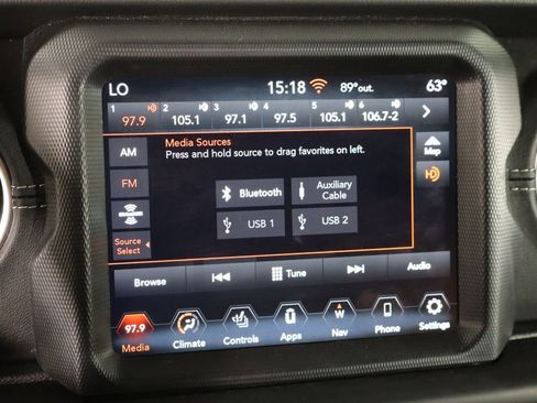 Used 2023 Jeep Wrangler Unlimited Sahara w/ Cold Weather Group AWD/4WD image 29