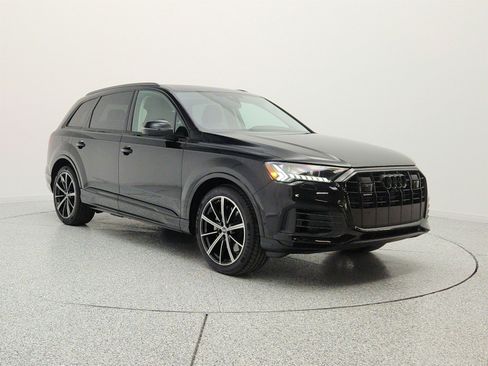Used 2023 Audi Q7 3.0T Prestige w/ Prestige Package AWD/4WD image 3