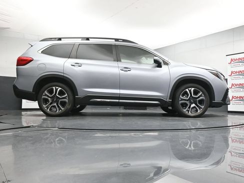 Used 2023 Subaru Ascent Limited AWD/4WD image 41