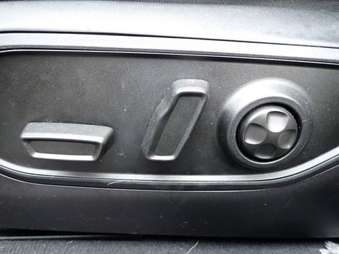 Used 2023 Jeep Grand Cherokee Altitude image 19