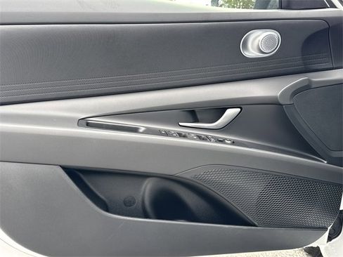 New 2026 Hyundai Elantra Blue image 10