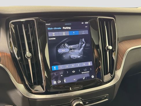 Certified 2024 Volvo S60 B5 Plus image 16