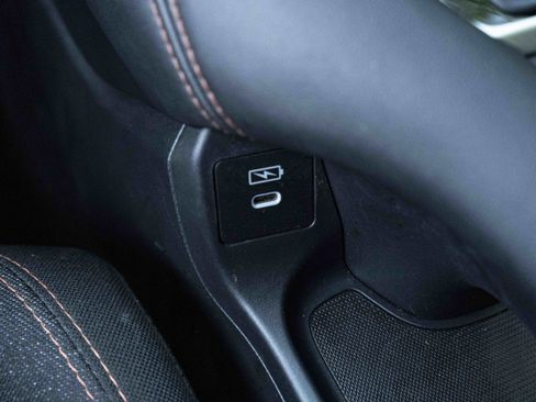 Used 2025 Honda HR-V Sport image 30