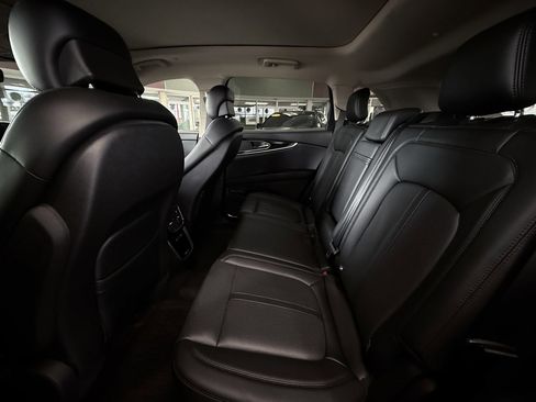 Used 2023 Lincoln Nautilus Reserve w/ Equipment Group 201A image 26