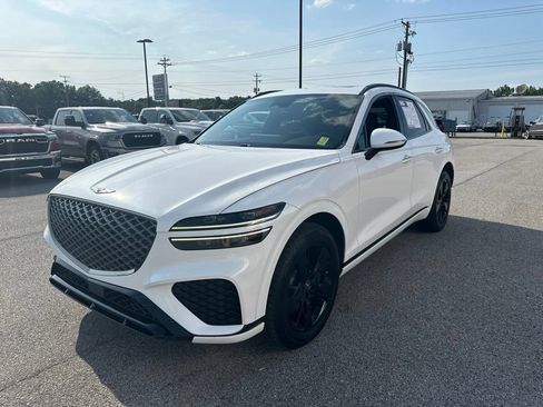 Used 2023 Genesis GV70 3.5T Sport AWD/4WD image 3