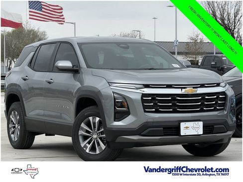New 2026 Chevrolet Equinox LT FWD image 2