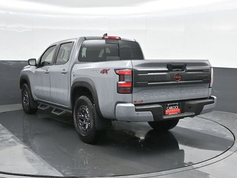 Used 2025 Nissan Frontier PRO-4X image 10