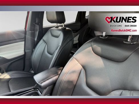 Used 2025 Jeep Compass Limited AWD/4WD image 23