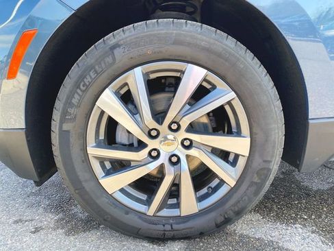 Used 2024 Chevrolet Equinox LT AWD/4WD image 32