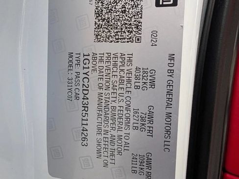 Used 2024 Chevrolet Corvette Stingray Premium Cpe w/ Battery Protection Package RWD image 40