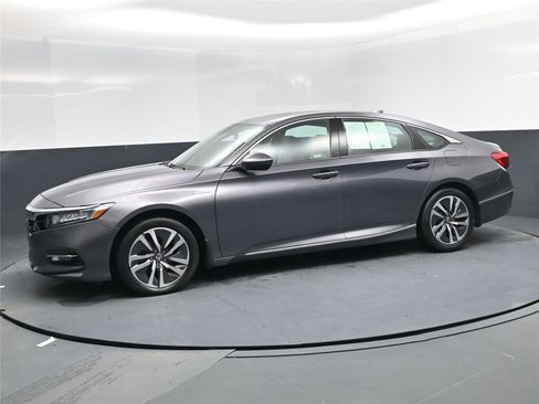 Used 2019 Honda Accord EX image 4