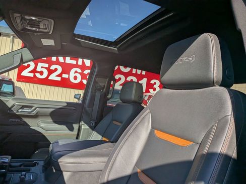 Certified 2025 GMC Sierra 1500 AT4 w/ AT4 Premium Package AWD/4WD image 10