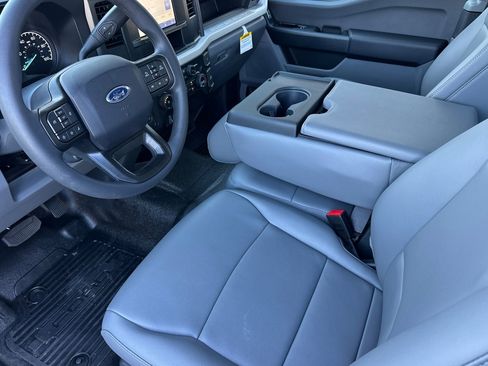 New 2026 Ford F250 XL w/ XL Chrome Package image 10