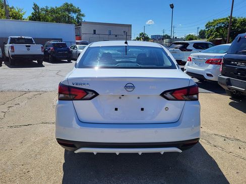 Used 2025 Nissan Versa S w/ Trunk Package FWD image 6