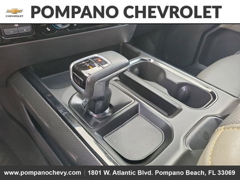 Used 2023 Chevrolet Silverado 1500 ZR2 image 34