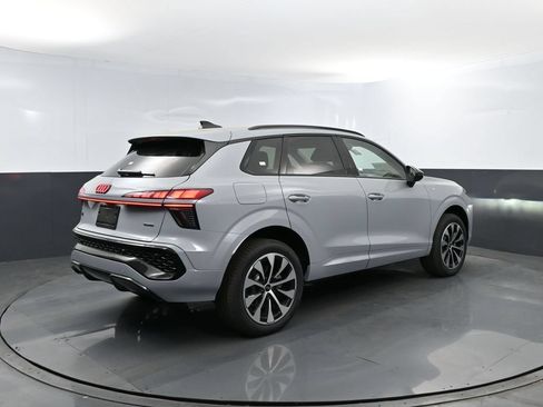New 2026 Audi Q3 quattro 2.0T AWD/4WD image 24
