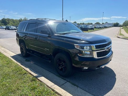 Used 2018 Chevrolet Tahoe LT w/ Z71 Midnight Edition AWD/4WD image 2