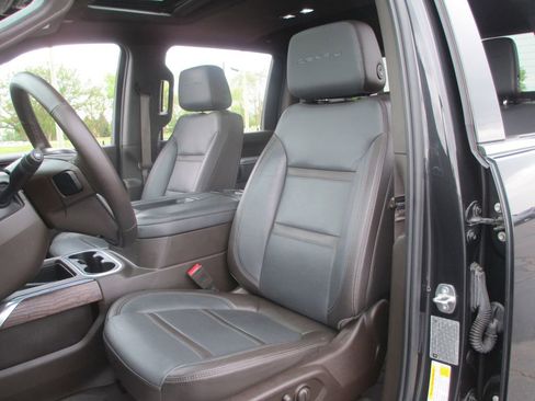 Used 2021 GMC Sierra 2500 Denali w/ Denali Ultimate Package image 21