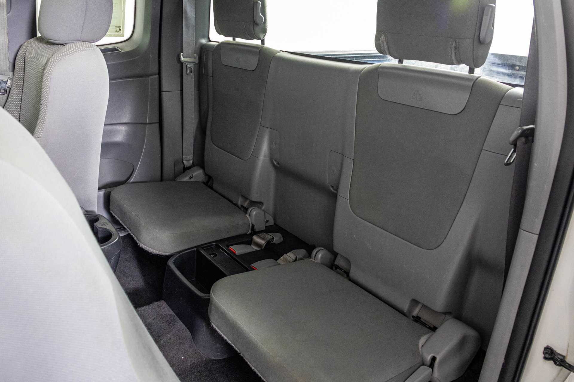 Used 2015 Toyota Tacoma 2WD Access Cab image 30