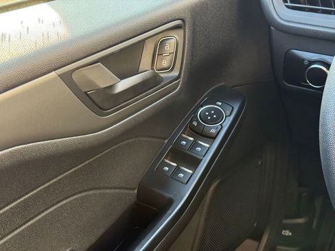 Used 2025 Ford Escape Active FWD image 7